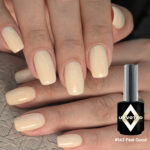 Vernis semi-permanent NailPerfect Upvoted #143 Feel Good beige crème lumineux sur ongles carrés