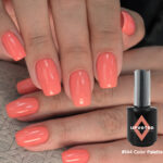 Vernis semi-permanent NailPerfect Upvoted #144 Color Palette corail lumineux sur ongles carrés