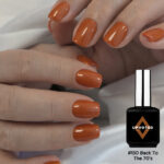 Vernis semi-permanent NailPerfect Upvoted #150 Back To The 70’s brun caramel brillant sur ongles carrés