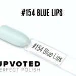 Capsule du vernis semi-permanent NailPerfect Upvoted #154 Blue Lips, un bleu pastel clair et brillant.
