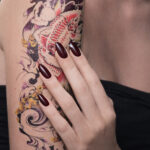 Manucure brun cacao foncé CND Shellac Arrowhead, vernis semi-permanent professionnel intense et brillant