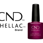 Le visuel met en avant la capsule du vernis CND™ Shellac Berry Boudoir, rouge framboise profond à la brillance miroir.