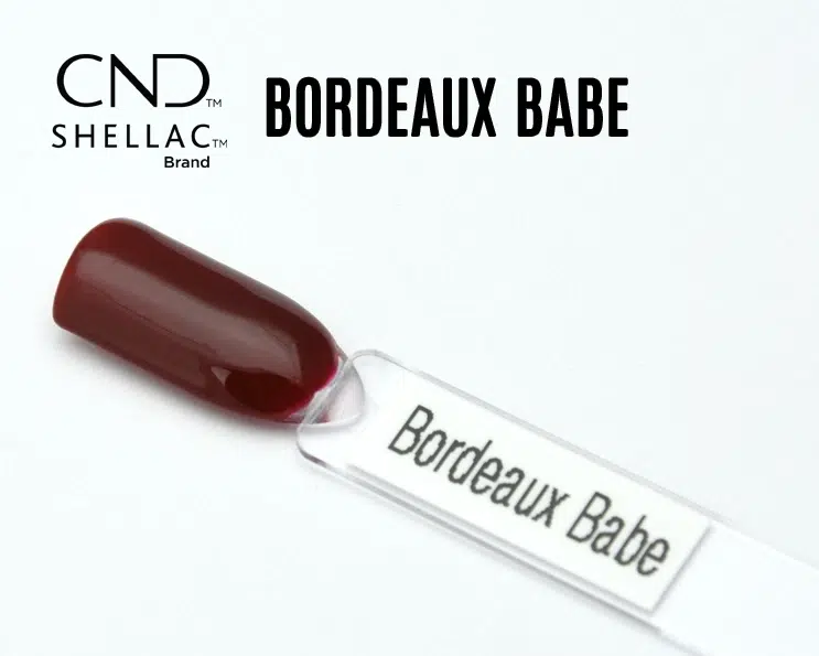 Capsule du vernis semi-permanent professionnel CND™ Shellac Bordeaux Babe, bordeaux profond et brillant à la finition laquée effet miroir.
