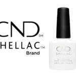 Vernis semi-permanent CND™ Shellac Cream Puff (7,3 ml) – blanc pur brillant et lumineux. Tenue jusqu’à 3 semaines, dépose douce, formule professionnelle. Disponible à 15,90 € sur RBBE.fr.