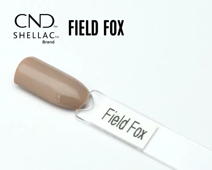 Capsule du vernis semi-permanent professionnel CND™ Shellac Field Fox, nude taupe élégant au fini brillant et soyeux.