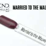 Capsule du vernis semi-permanent professionnel CND™ Shellac Married to the Mauve, mauve profond brillant à la finition miroir