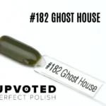 Capsule du vernis semi-permanent NailPerfect Upvoted #182 Ghost House, un vert kaki intense et brillant.