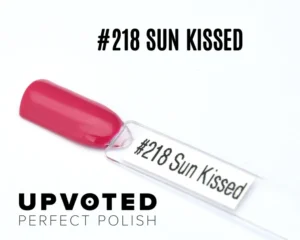 Capsule du vernis semi-permanent NailPerfect Upvoted #218 Sun Kissed, un rose framboise chaud et lumineux.