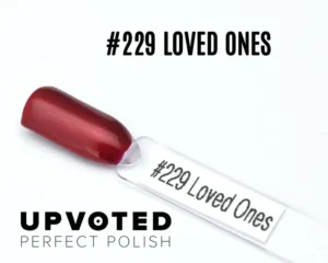 Capsule du vernis semi-permanent NailPerfect Upvoted #229 Loved Ones, rouge profond satiné et lumineux.