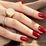shellac vernis permanent books and beaujolais image2