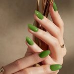 shellac vernis permanent crisp green image1