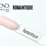 Capsule du vernis semi-permanent professionnel CND™ Shellac Romantique, rose clair translucide et brillant, idéal pour French ou Baby Boomer.