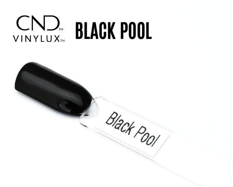 Capsule du vernis CND™ VINYLUX™ Black Pool – noir opaque ultra-brillant, finition miroir élégante.