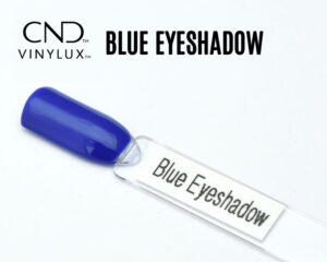 Capsule du vernis CND™ VINYLUX™ Blue Eyeshadow – bleu royal électrique, opaque et brillant.