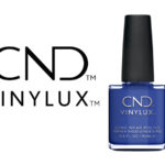 Flacon du vernis CND™ VINYLUX™ Blue Eyeshadow – vernis bleu vif effet gel longue tenue.