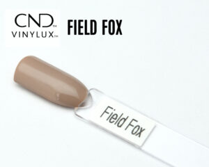 CND™ VINYLUX™ Field Fox – Vernis taupe nude beige froid, fini crème opaque, tenue 7 jours. Formule enrichie en kératine, vitamine E et huile de jojoba.