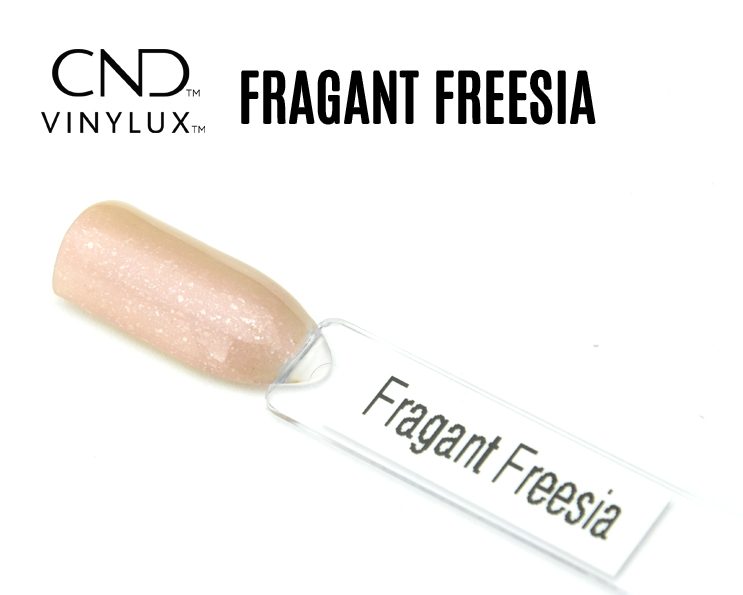 Capsule de vernis rose clair nacré CND Vinylux Fragrant Freesia  