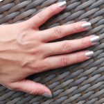 shellac vernis permanent safety pin image8