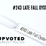 Capsule du vernis semi-permanent NailPerfect Upvoted #243 Late Fall Oyster, blanc laiteux semi-opaque élégant.
