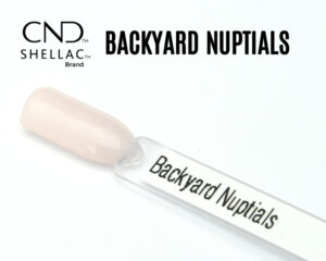 Capsule du vernis semi-permanent CND™ Shellac Backyard Nuptials, rose poudré clair translucide au fini crème brillant.