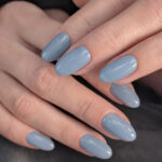 Manucure vernis semi-permanent CND Shellac Climb To The Top-AZ bleu acier gris élégant