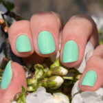 Vernis semi-permanent professionnel CND Shellac Mint Meditation vert menthe pastel brillant