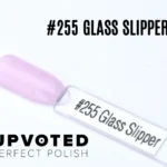 Capsule du vernis semi-permanent NailPerfect Upvoted #255 Glass Slipper, nude rose transparent brillant et délicat.