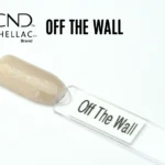 Capsule du vernis semi-permanent professionnel CND™ Shellac Off The Wall, beige transparent à paillettes opalescentes multicolores au fini scintillant et lumineux.