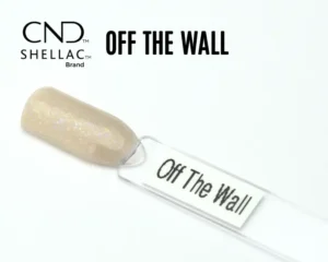 Capsule du vernis semi-permanent professionnel CND™ Shellac Off The Wall, beige transparent à paillettes opalescentes multicolores au fini scintillant et lumineux.