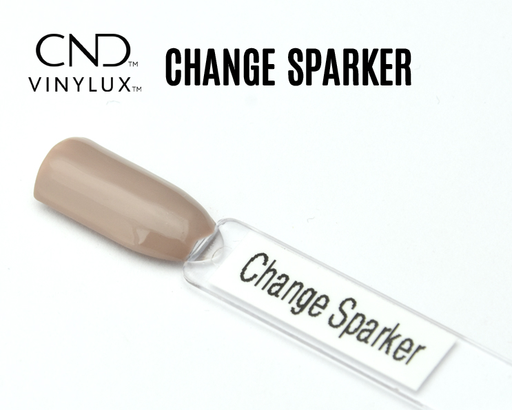 Capsule de vernis nude taupe CND Vinylux Change Sparker  