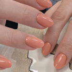 Vernis semi-permanent professionnel CND Shellac Daydreaming nude pêche lumineux brillant