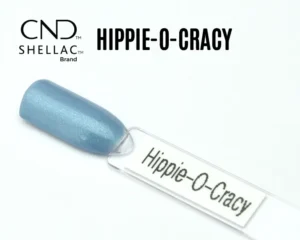 Capsule du vernis semi-permanent professionnel CND™ Shellac Hippie-O-Cracy, bleu océan nacré et lumineux à la finition brillante effet miroir.