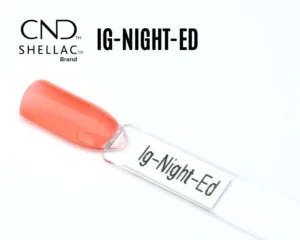 Capsule du vernis semi-permanent professionnel CND™ Shellac IG-Night-Ed, corail rosé translucide au fini brillant et naturel.