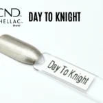 apsule du vernis semi-permanent professionnel CND™ Shellac Day To Knight, beige champagne métallisé au fini nacré et lumineux.