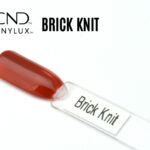 Capsule CND Vinylux Brick Knit couleur rouge brique chaleureuse