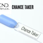 Capsule de vernis bleu pastel CND Vinylux Chance Taker  