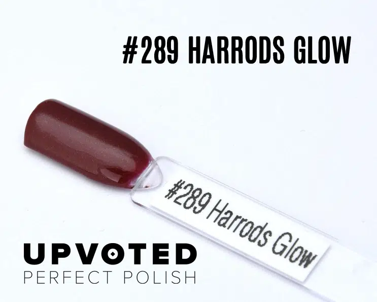 Capsule du vernis semi-permanent NailPerfect Upvoted #289 Harrods Glow, un bordeaux lumineux et raffiné.