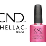 Vernis semi-permanent professionnel CND™ Shellac Covetable (7,3 ml) – rose fuchsia irisé, brillance miroir et tenue 3 semaines. Disponible à 15,90 € sur RBBE.fr.