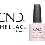 Vernis semi-permanent professionnel CND™ Shellac Of the Moment (7,3 ml) – rose nude clair semi-opaque, brillance naturelle et tenue 3 semaines. Disponible à 15,90 € sur RBBE.fr.