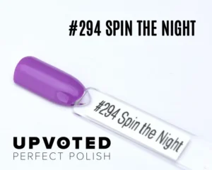 Capsule du vernis semi-permanent NailPerfect Upvoted #294 Spin The Night, violet vibrant et lumineux.
