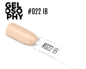 Capsule du vernis semi-permanent AstonishingNails Gelosophy #022 IB, un beige ivoire doux et lumineux à la finition brillante.