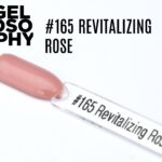 Capsule du vernis semi-permanent AstonishingNails Gelosophy #165 Revitalizing Rose, un rose nude doux et élégant