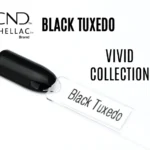 Capsule du vernis semi-permanent professionnel CND™ Shellac Black Tuxedo, noir profond au fini brillant miroir, issu de la Vivid Collection.