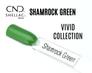 Capsule du vernis semi-permanent professionnel CND™ Shellac Shamrock Green, vert trèfle vif et brillant au fini laqué, issu de la Vivid Collection.