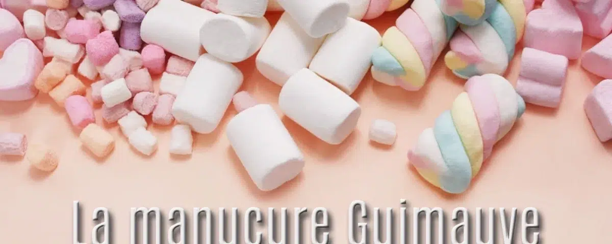 Entre rose poudré, blanc mousseux et nude lumineux, la manucure guimauve incarne à la fois la féminité, la douceur et le minimalisme chic. Un parfait équilibre entre élégance naturelle et allure “Clean Girl” : un look impeccable, soigné et toujours tendance.