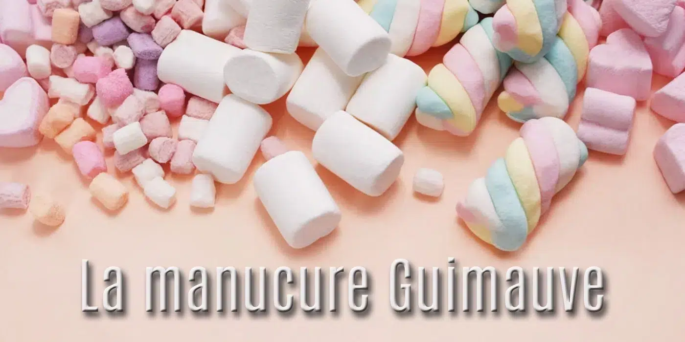 Entre rose poudré, blanc mousseux et nude lumineux, la manucure guimauve incarne à la fois la féminité, la douceur et le minimalisme chic. Un parfait équilibre entre élégance naturelle et allure “Clean Girl” : un look impeccable, soigné et toujours tendance.